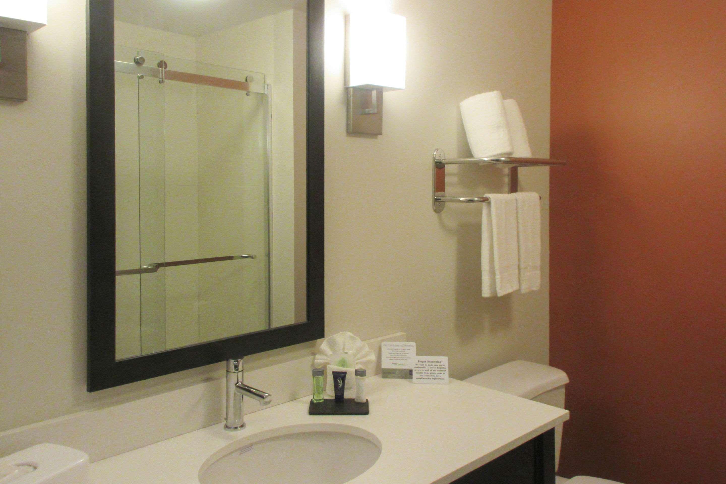 Sleep Inn & Suites Oregon - Madison Exteriör bild